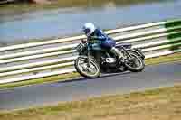 Vintage-motorcycle-club;eventdigitalimages;mallory-park;mallory-park-trackday-photographs;no-limits-trackdays;peter-wileman-photography;trackday-digital-images;trackday-photos;vmcc-festival-1000-bikes-photographs